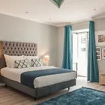 Garden 4*